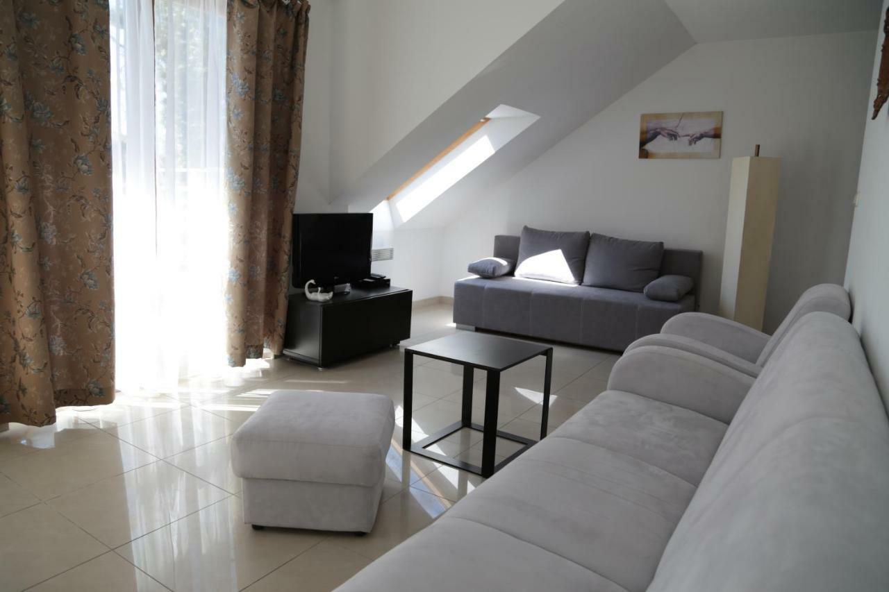 Apartament Ams A12 Apartment Rewal Bagian luar foto