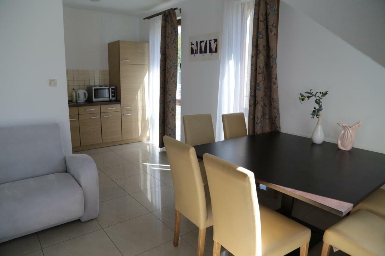 Apartament Ams A12 Apartment Rewal Bagian luar foto