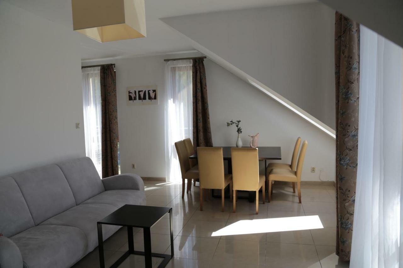 Apartament Ams A12 Apartment Rewal Bagian luar foto